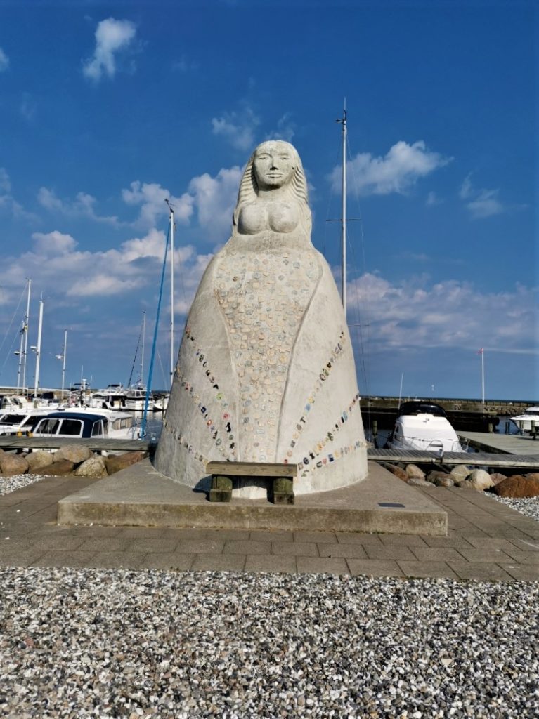 Sæby, Frau aus dem Meer